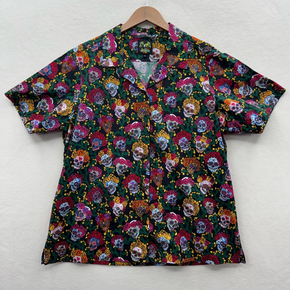 Benny's Women’s XL Sugar Skulls Day of the Dead Hawaiian Camp Shirt